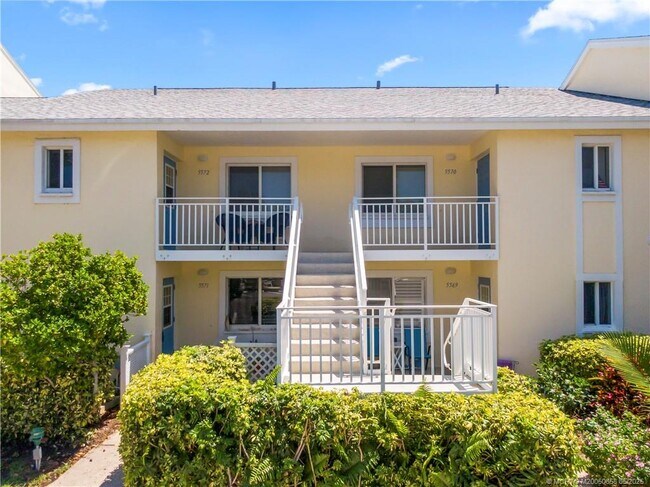 Building Photo - 5571 NE Gulfstream Way