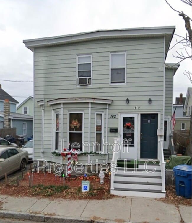 Building Photo - 142 Jewett St