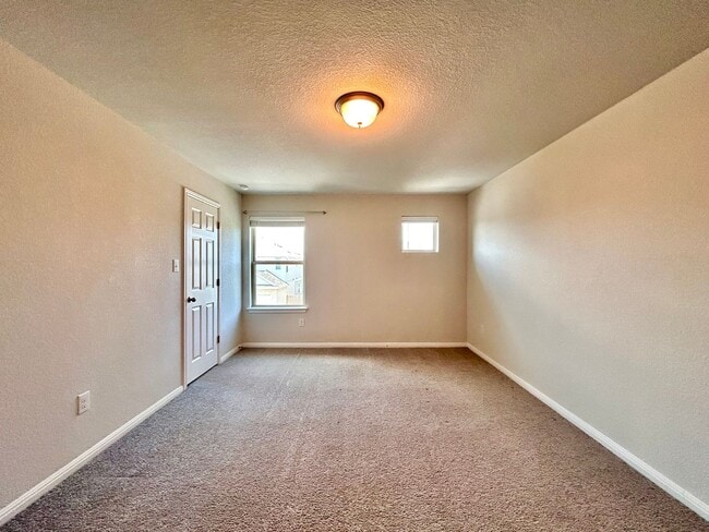 Building Photo - 11909 Mercantile Ln