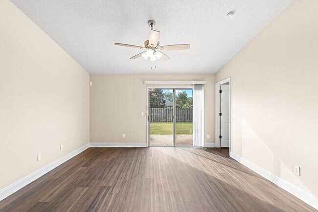 Building Photo - 4845 Makenna Cir