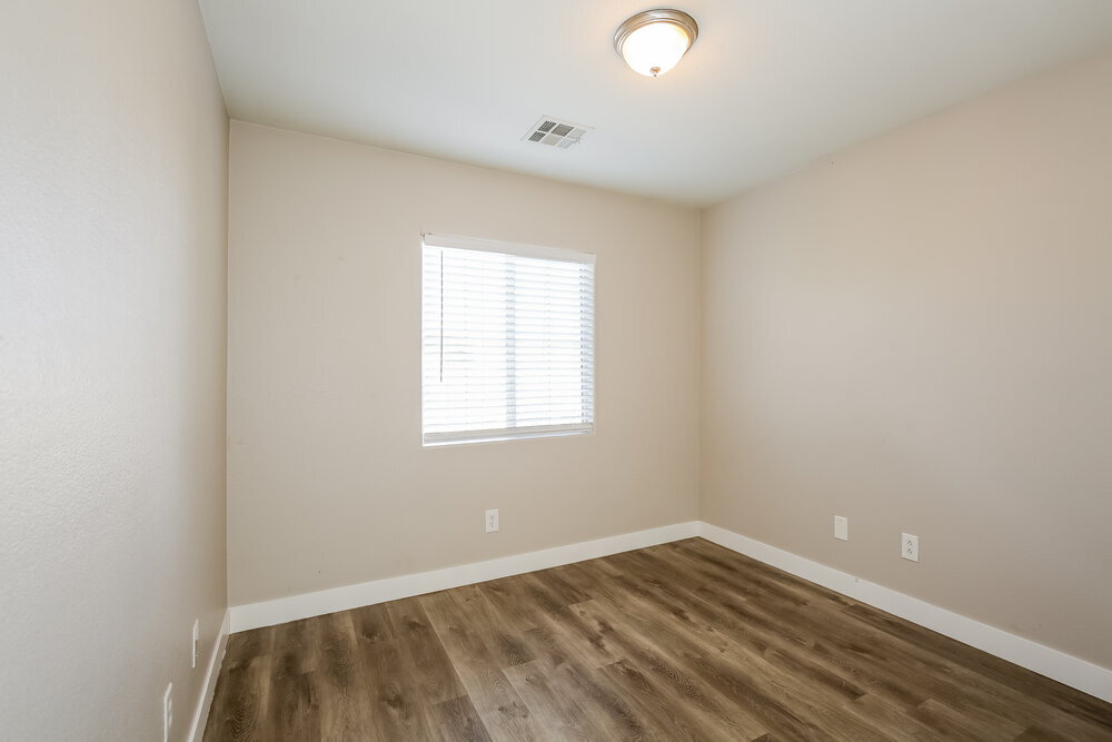 Building Photo - 37 Rosa Rosales Ct