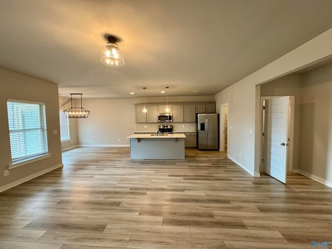 Building Photo - 336 Shady Ln