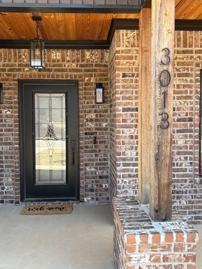 Building Photo - 3013 Sue St