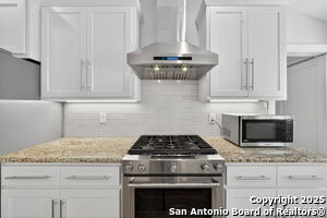 Building Photo - 322 Carnahan St