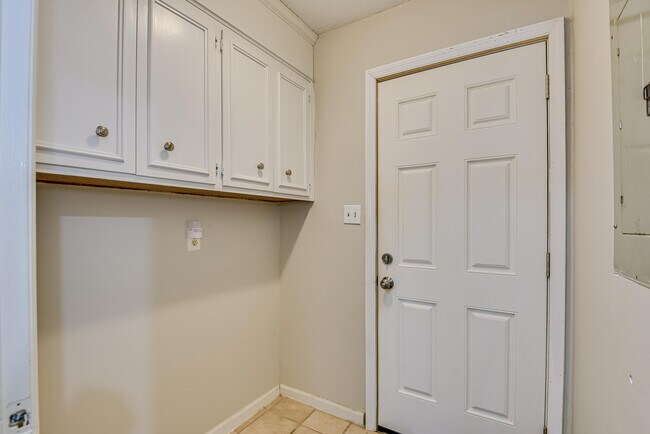 Building Photo - 634 Kettle Creek Dr