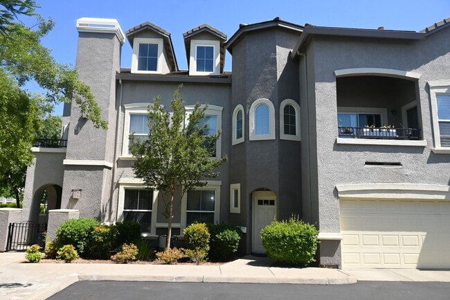 Primary Photo - Resident Benefit Package Property