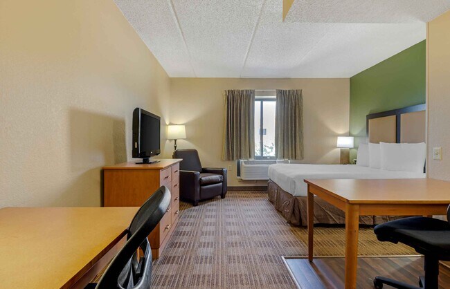 Building Photo - Furnished Studio-Dallas - Las Colinas - Meadow Creek Dr.