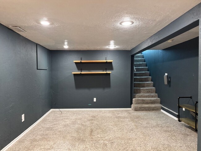 Building Photo - Charming Home in Salt Lake City!