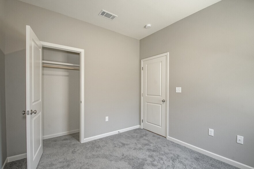 Building Photo - 19905 Grantham Rd