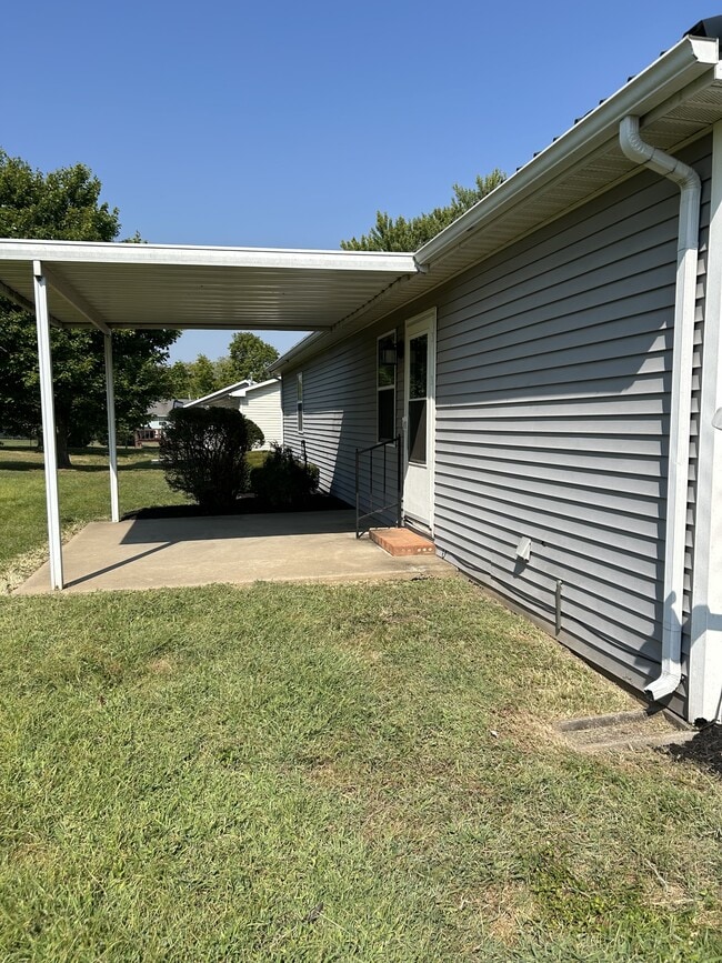 Building Photo - 3609 Stone Valley Dr