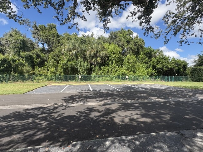 Building Photo - 305 Mission Trail W