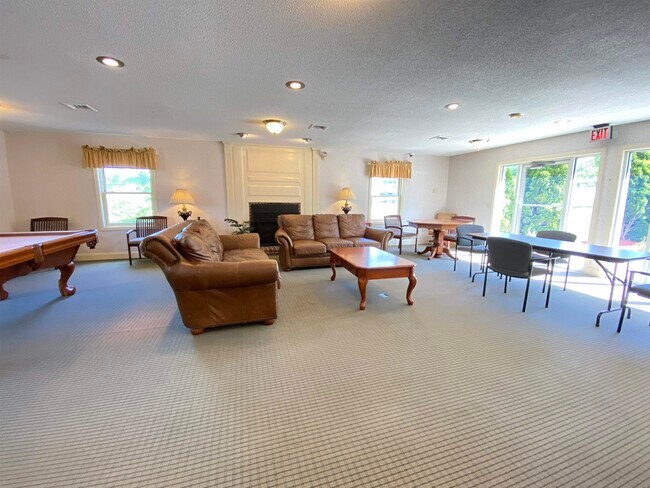 Building Photo - 147 Eastern Ave