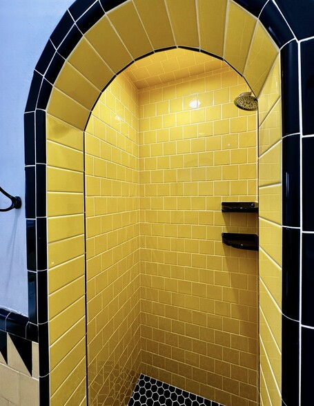 Building Photo - 1104 E California Ave