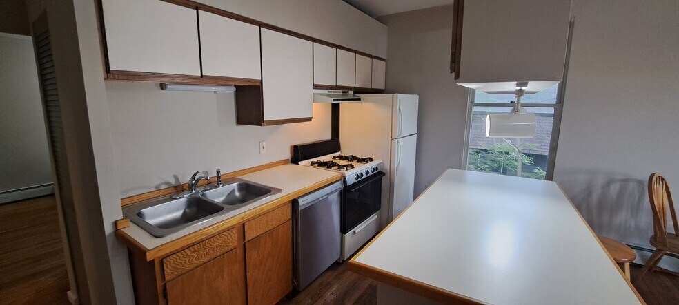 Building Photo - 119 Stewart Ave