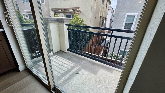 Building Photo - 2906 Worthing Common