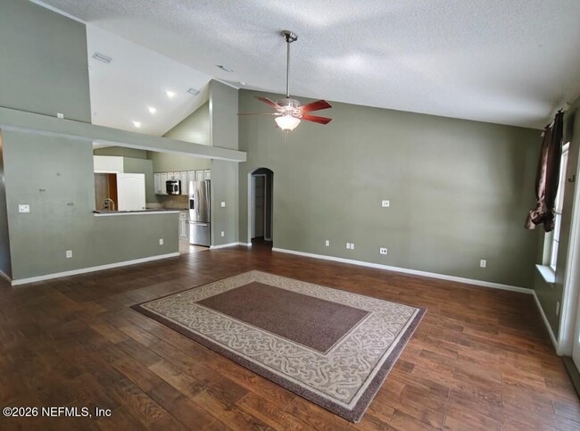 Building Photo - 4076 Everett Ave