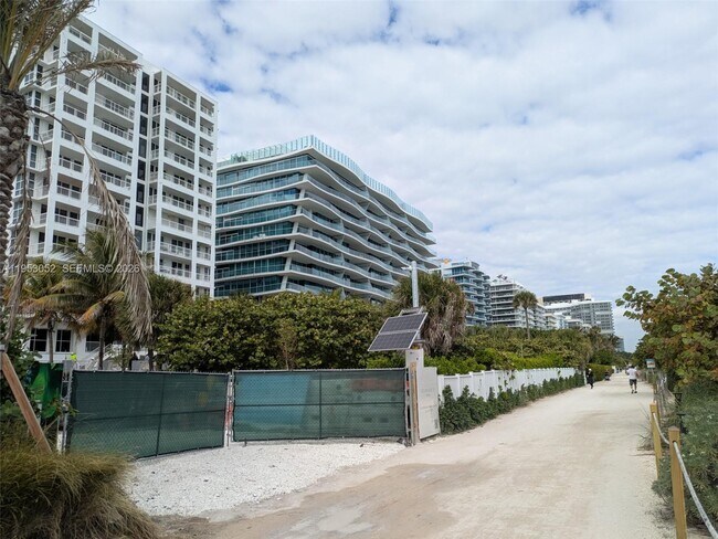 Building Photo - 9341 Collins Ave