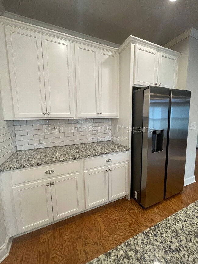 Building Photo - 8225 Crooked Crk Dr