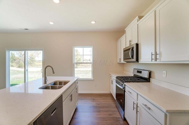 Building Photo - 852 Sunny Vale Dr