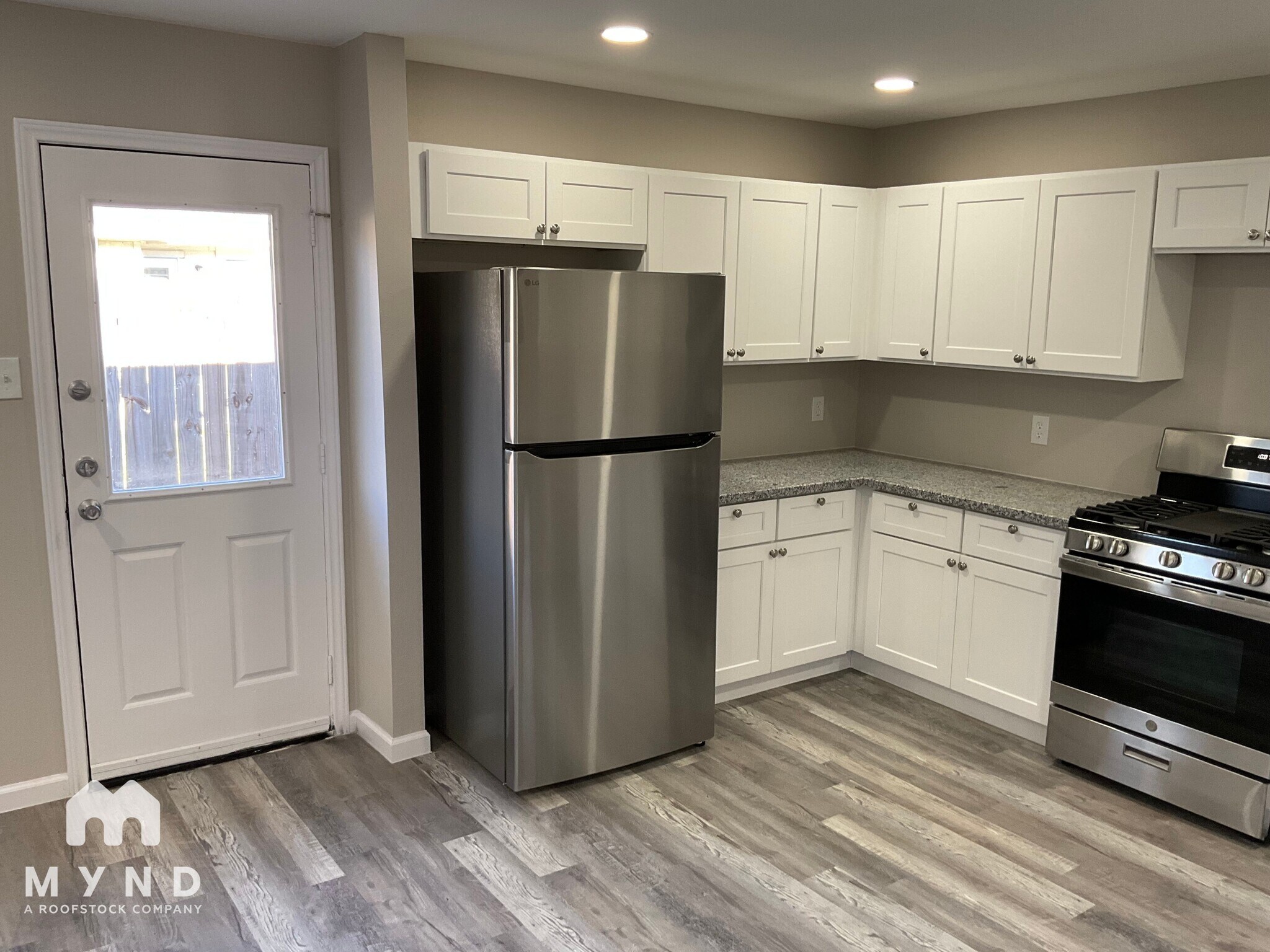 Building Photo - 6015 Barany Ct