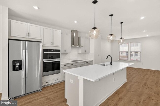 Building Photo - 43793 Mystic Maroon Ter