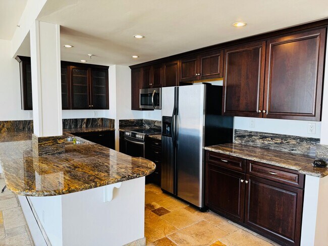 Building Photo - Oceanview 1 Bedroom with Beach Access for ...