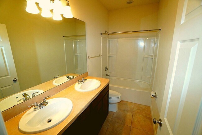 Building Photo - 17520 Butterfly Pea Ct