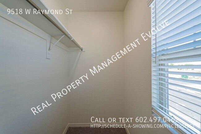 Building Photo - 9518 W Raymond St