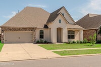 Building Photo - 400 Eastwood Dr