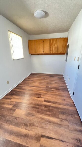 Building Photo - 10548 86th Ave N