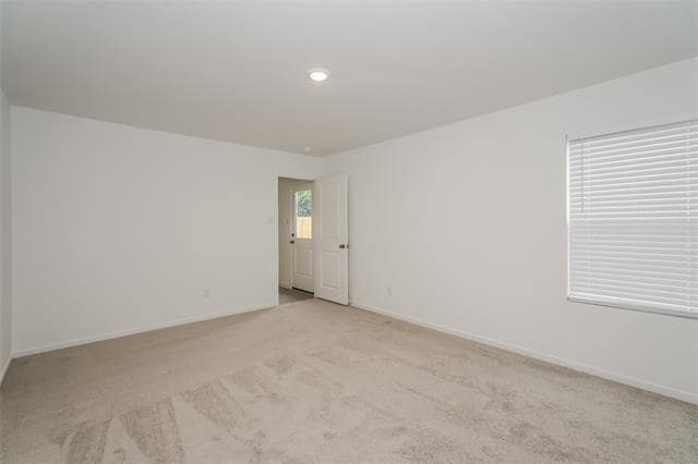 Building Photo - 1121 Tufted Dr