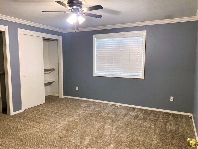 Building Photo - Charming 3 bed 2 bath home in a quiet Boise Neighborhood just off Glenwood and Hill Rd.