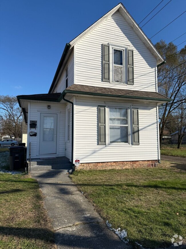 Building Photo - 716 N Ward St