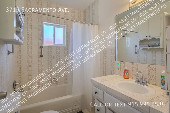 Building Photo - 3715 Sacramento Ave