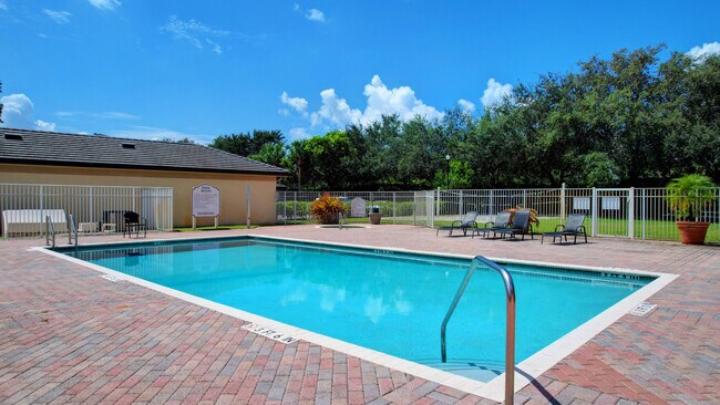 Building Photo - 2020 Greenview Shores Blvd