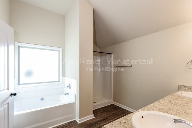 Building Photo - 2287 Church St