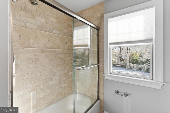 Building Photo - 259 Mt Lucas Rd