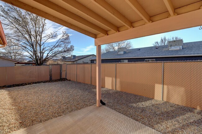 Building Photo - 3881 N Tani Rd