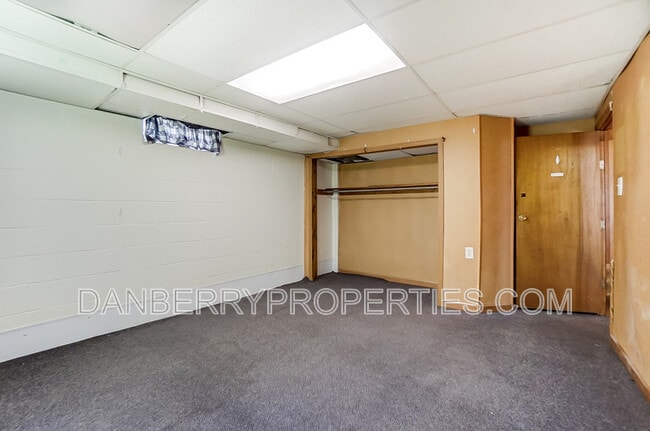 Building Photo - 818 Brookley Blvd