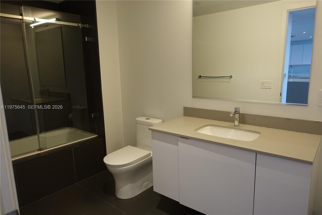 Building Photo - 1600 NE 1st Ave