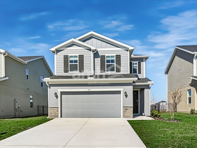 Building Photo - 5946 Sycamore Pl St