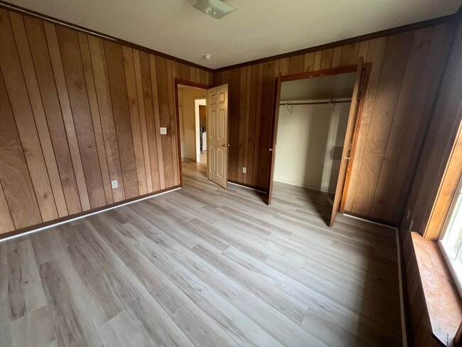 Building Photo - 414 30th Pl