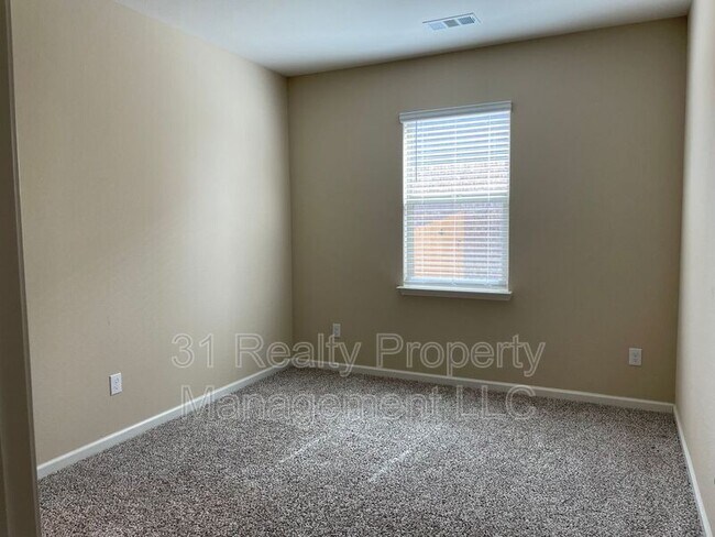 Building Photo - 2254 Cashmere Way