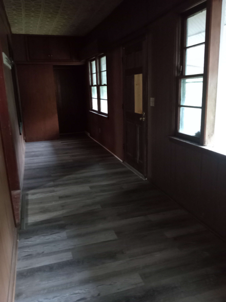 Building Photo - 702 Lawyers Ln