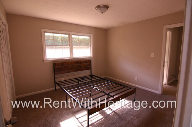 Building Photo - Charming Newly Renovated 3bd/ 2ba/ Gorgeou...
