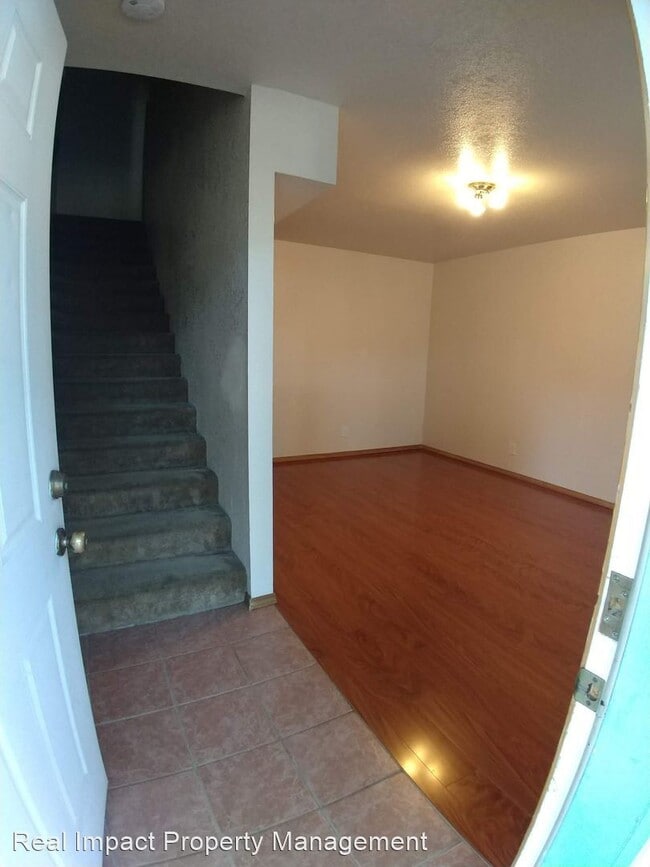 Building Photo - 4910 51st Ln SE