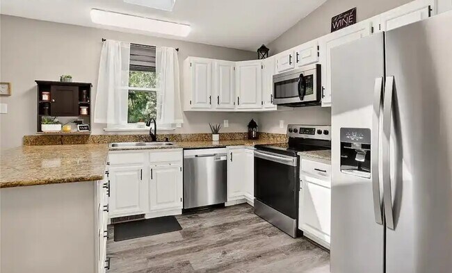 Building Photo - 535 Brandywine Dr