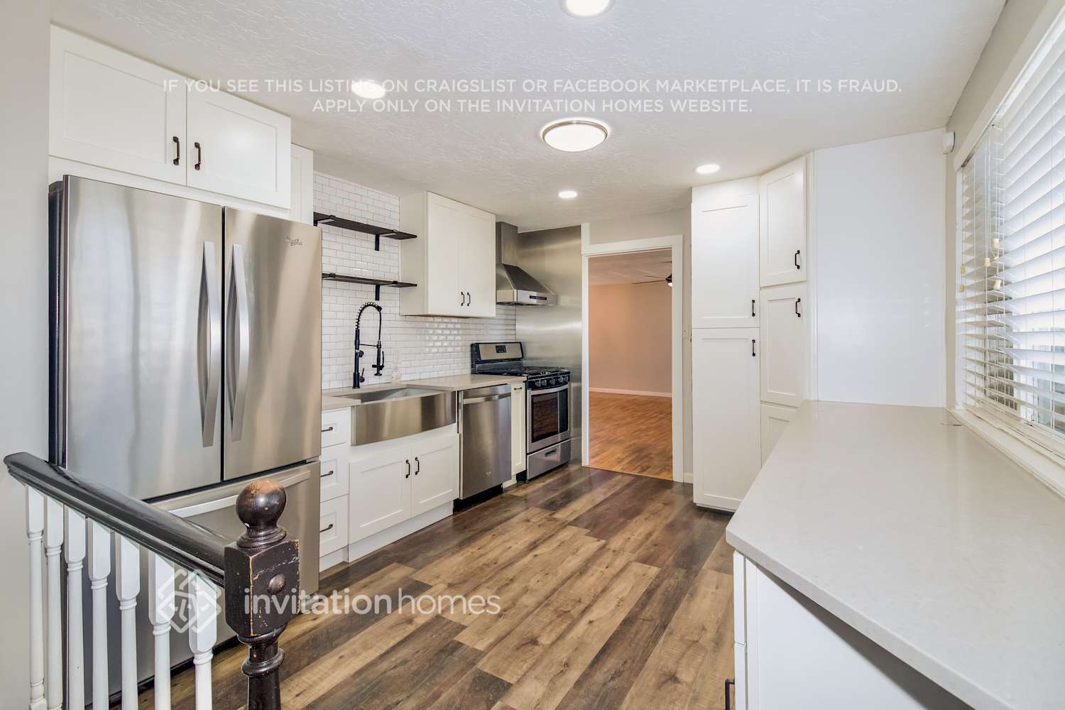 Building Photo - 381 Marquette Dr