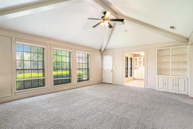 Building Photo - 802 Pebblebrook Dr