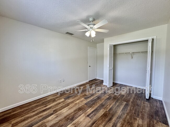 Building Photo - 4441 Tiffin Ave
